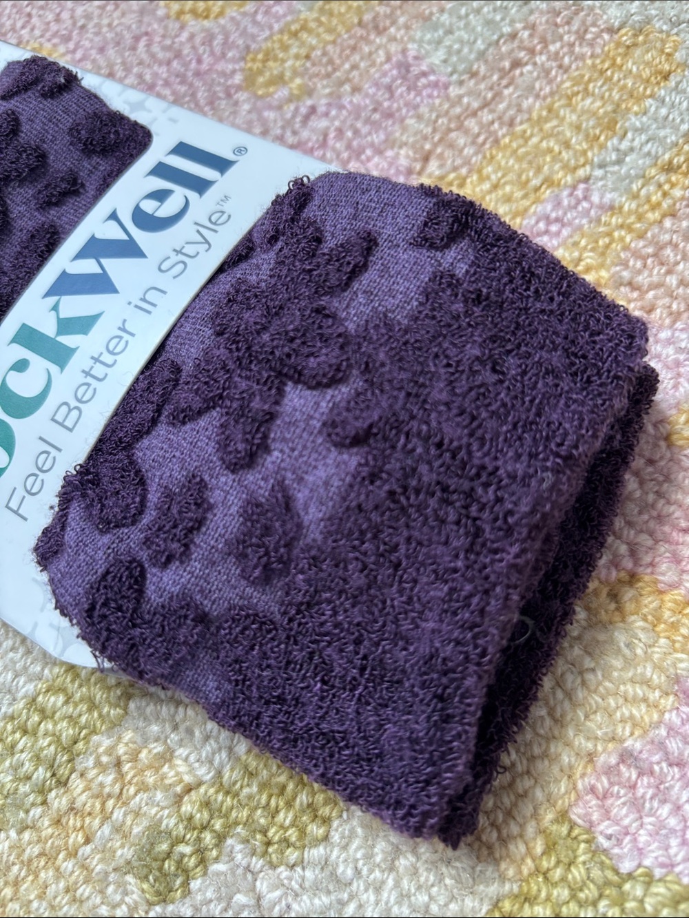 SockWell Essential Comfort Petal Posh BlackBerry Socks NWT women’s size M-L - Picture 2 of 8